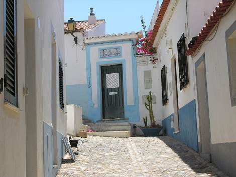 Dorfstrasse im Algarve